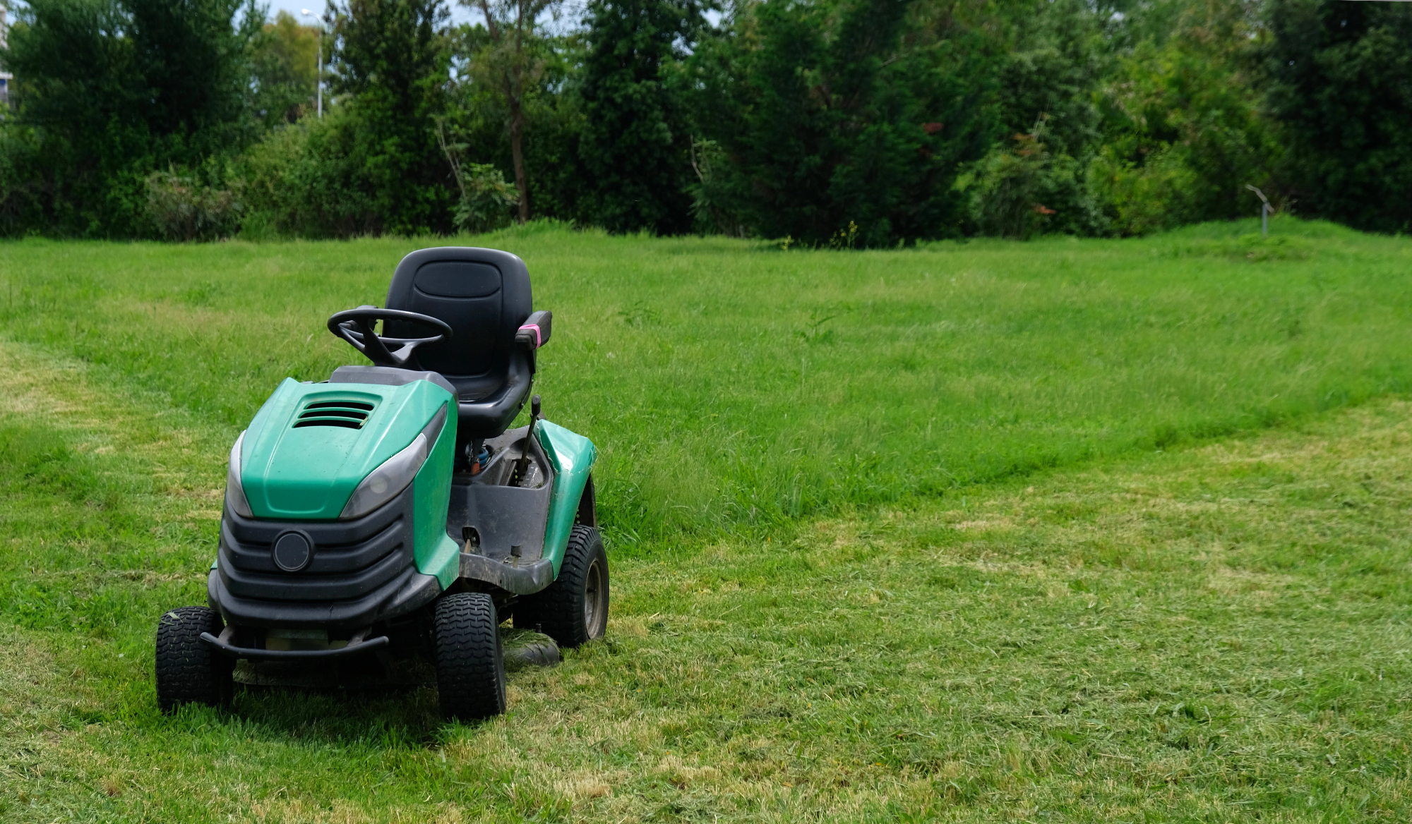Vrtni traktor mi je čisto spremenil delo na vrtu